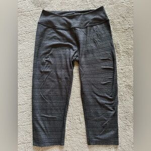 BEYOND YOGA Capri leggings, sz. Small